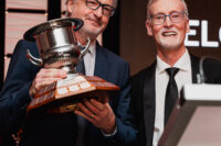 Winemaker Rob Power (BSc ’00) of Creekside Estate Winery (left) holds the Cuvée Winemaker of Excellence Award, which was presented by 2019 Cuvée Winemaker of Excellence winner Bruce Nicholson